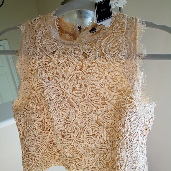 Lace top - Picture 7 of 7